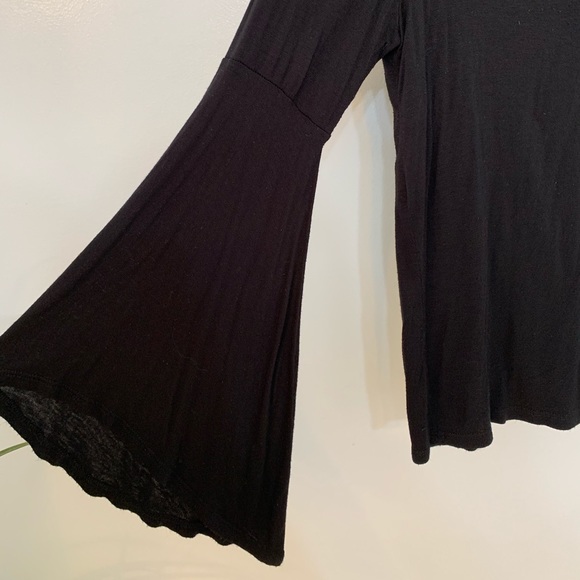 Black Top - Picture 2 of 4